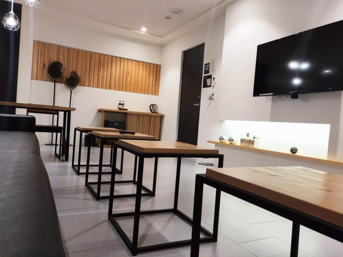 Roppongi Motel Pingtung Esterno foto